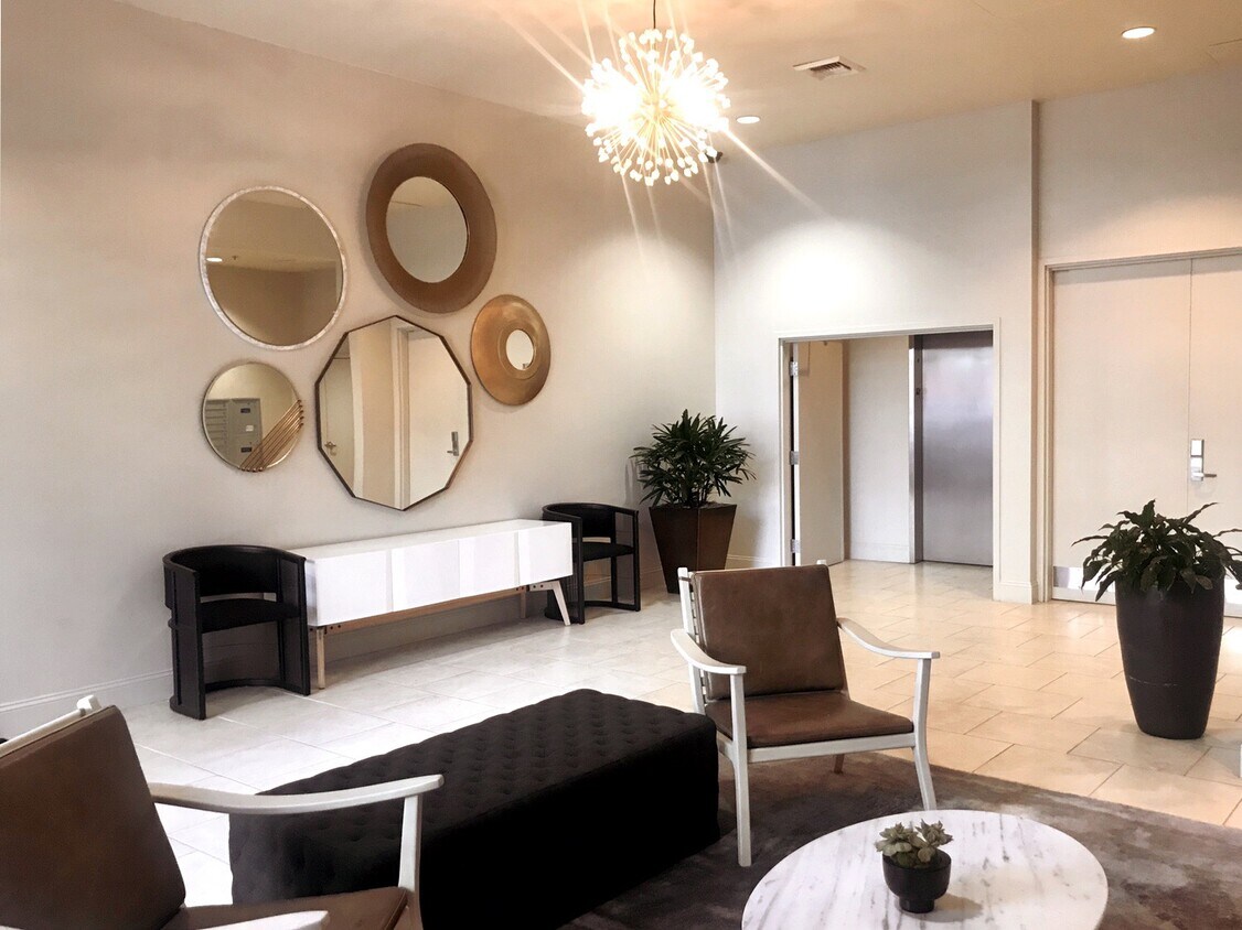 Private Lobby with Elevator - 1521 L St