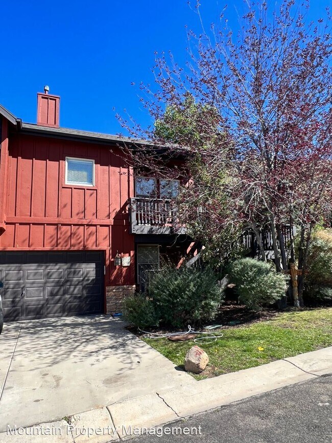 Building Photo - 2 br, 2 bath House - 359 Keetley Station C...