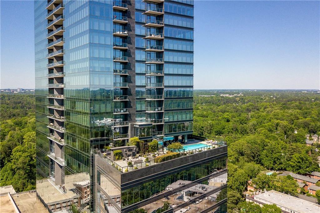 Foto principal - 3630 Peachtree Rd