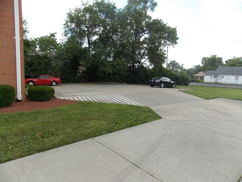 3910 Pleasant Ave, Hamilton, OH 45015 Apartments in Hamilton, OH