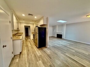 Building Photo - 4618 Collwood Ln