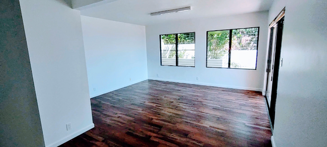 Foto del edificio - 724 Moaniala St