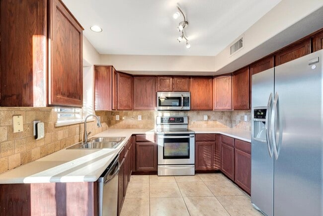 Foto del edificio - 3913 E Monona Dr