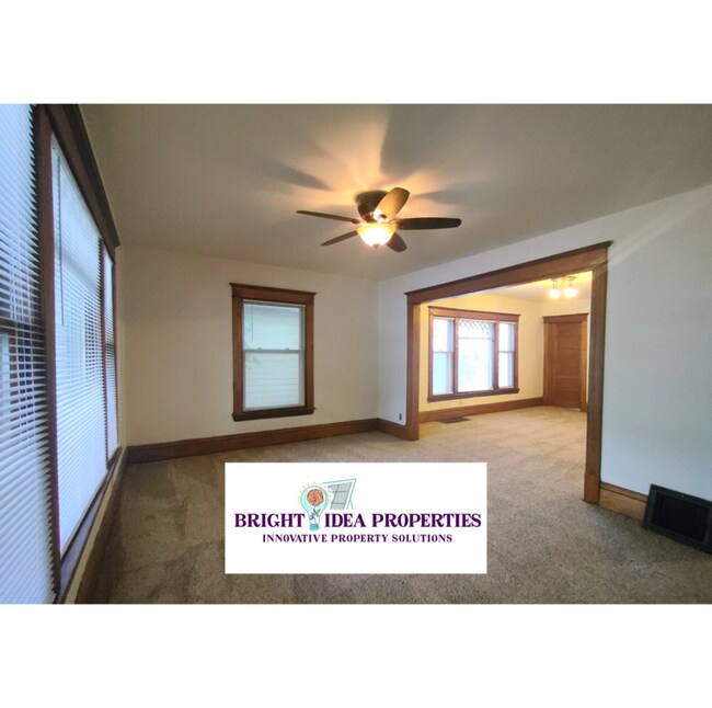 Building Photo - 2811 11th Ave S