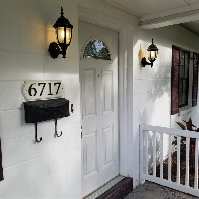 Building Photo - 6717 Mornay Cir