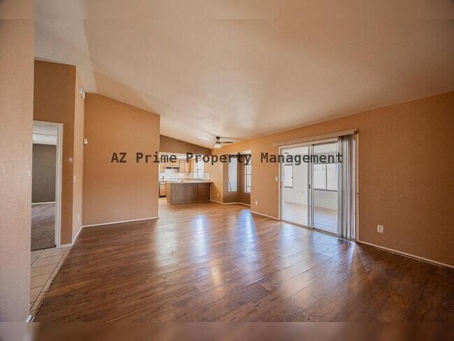 Foto del edificio - 9358 W Sanna St