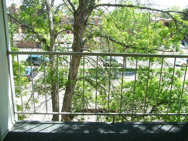 Foto del edificio - 2225 S Jasmine St