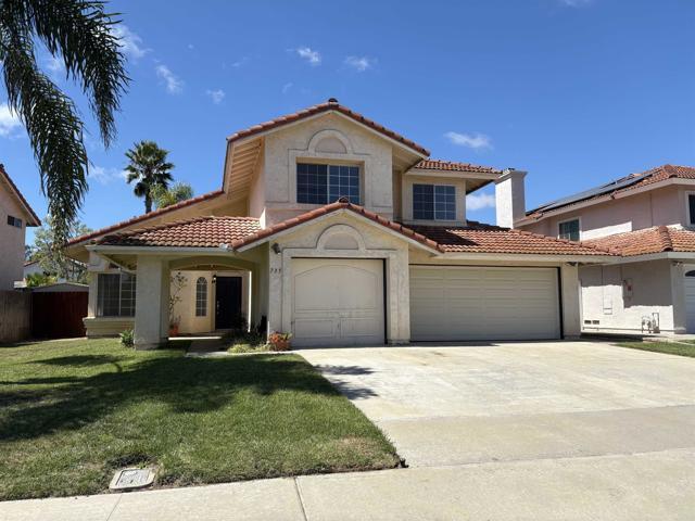 Foto principal - 735 Rivertree Dr
