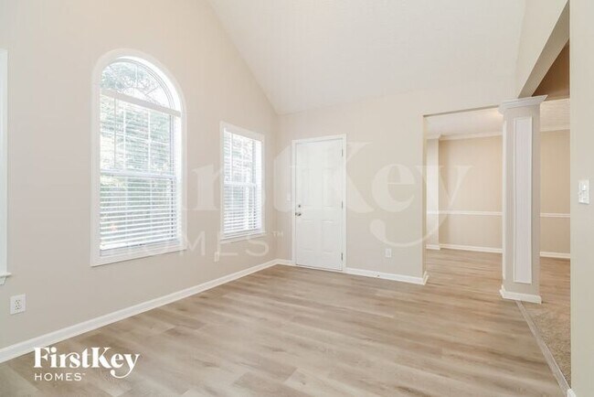Building Photo - 205 Cameo Ct