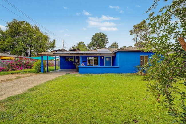 Blue Beauty in Historic District!! - Blue Beauty in Historic District!! Apartment