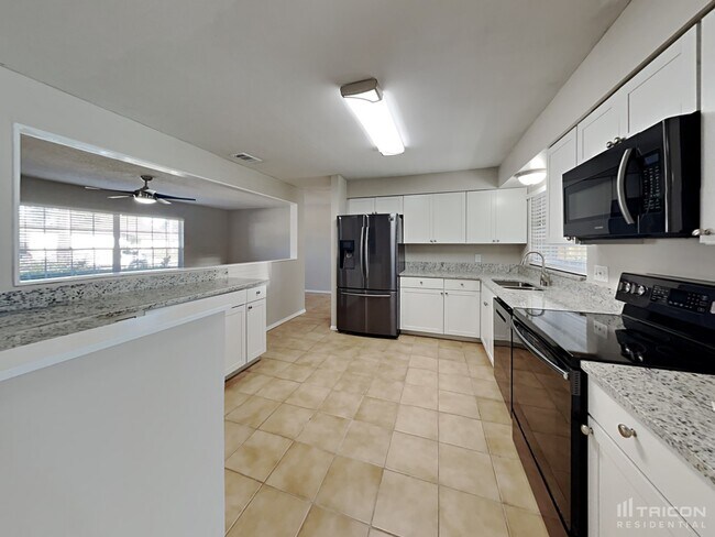 Building Photo - 2728 Ceram Ave