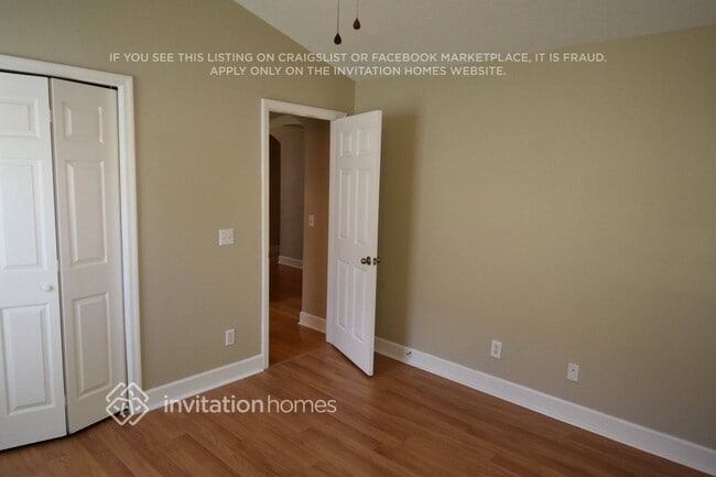 Building Photo - 6324 Bridgecrest Dr