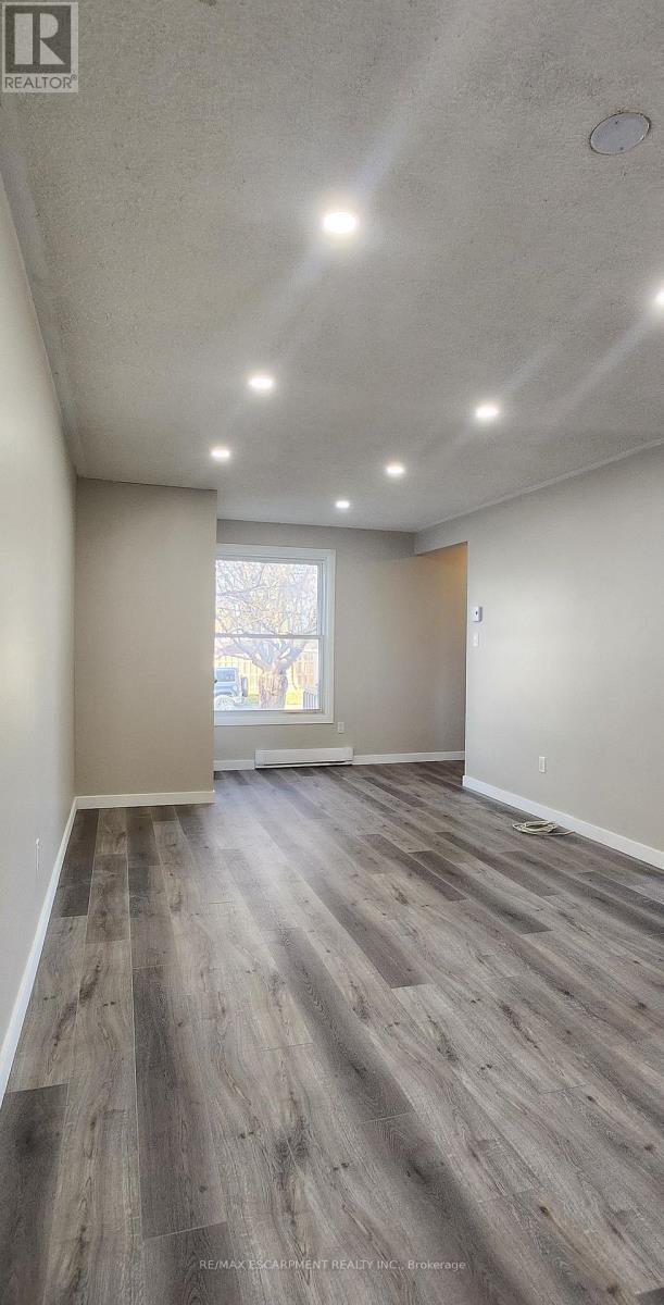 Photo du bâtiment - 25 Sheldon St