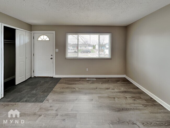 Foto del edificio - 4539 Paxton Dr S