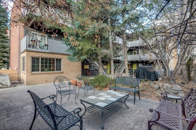 Foto del edificio - 50 N Clarkson St