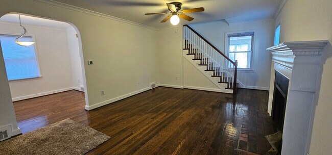 Foto del edificio - 3744 Camden St SE