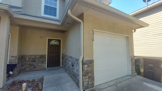 Building Photo - Wurzbach Heights Townhome for Rent ~ 3 Bedroom corner Unit with Private Yard and Garage