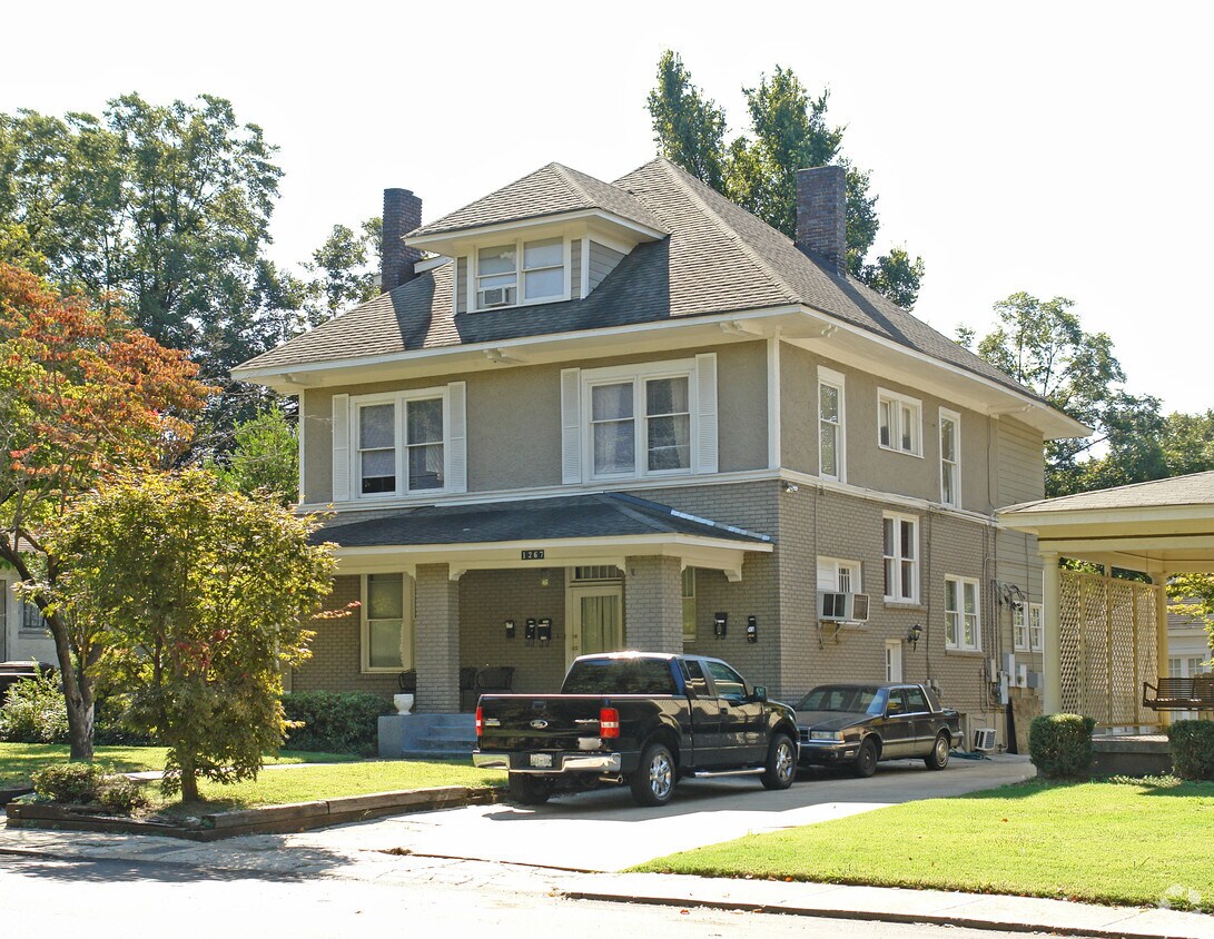 Building Photo - 1267 Harbert Ave