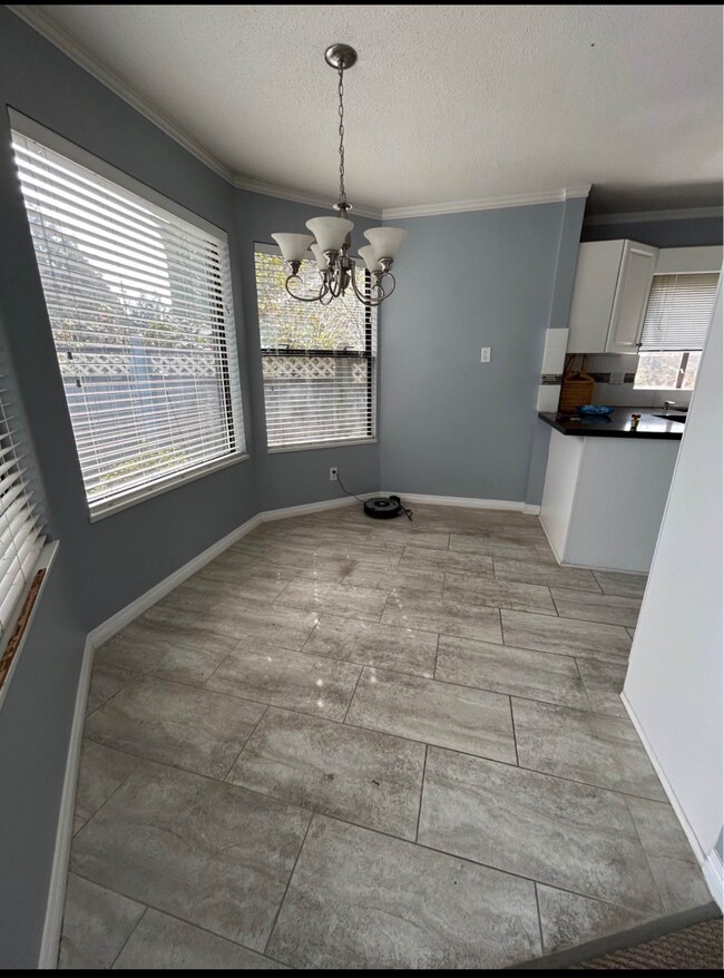 Photo du bâtiment - 10454 Fraserglen Dr