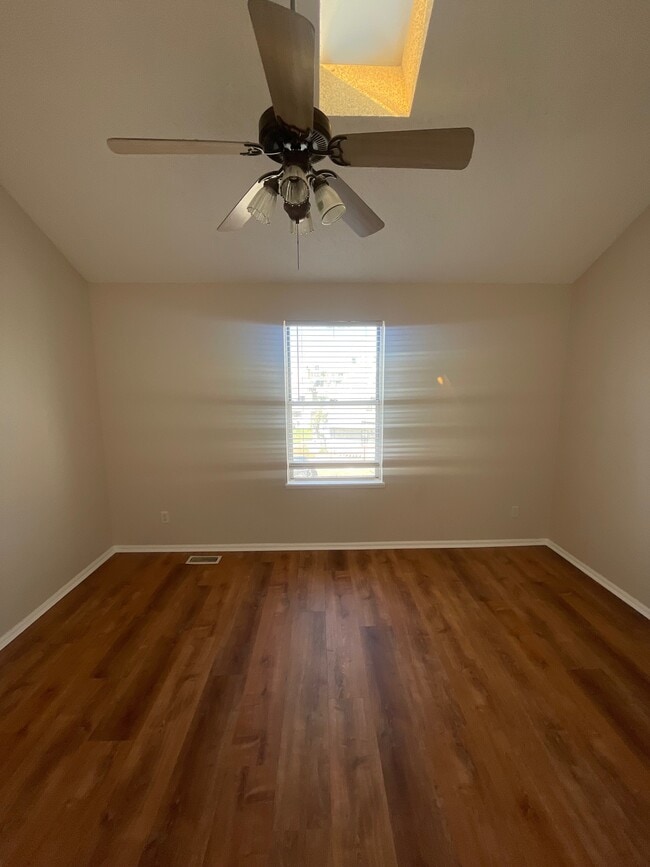 Building Photo - 953 S Pitkin Ct