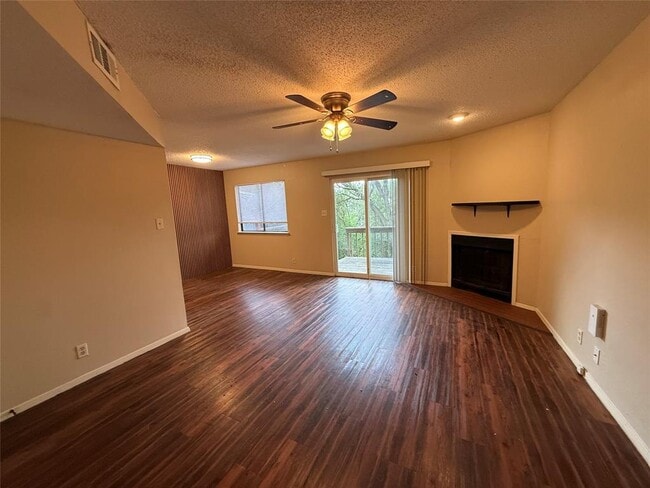 Building Photo - 812 Ramble Ln