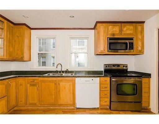 Foto del edificio - 1860 Commonwealth Ave