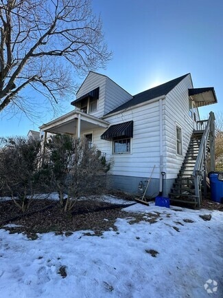 Building Photo - 1318 Highland Park Dr