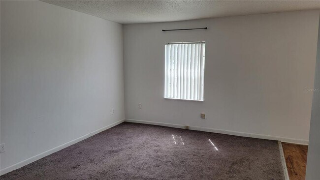 Building Photo - 4227 Parkside Dr