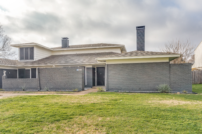 Building Photo - 2106 Trellis Pl