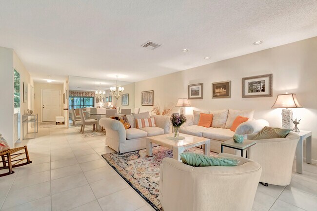 Foto del edificio - 19 Westgate Ln