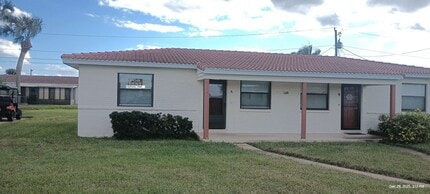 Building Photo - 148 Cardinal Dr