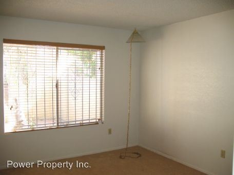 Building Photo - 3420 N Millard Dr