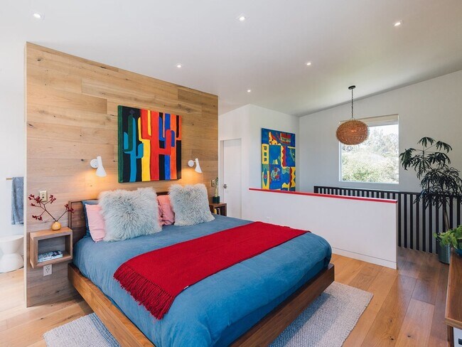 Building Photo - Beautiful mid century modern 3 Bedroom Single Family Home in Carlsbad