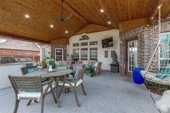 Building Photo - 12402 Honeyflower Dr
