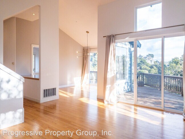 Building Photo - 4 br, 3.5 bath House - 417 Wellesley Avenue