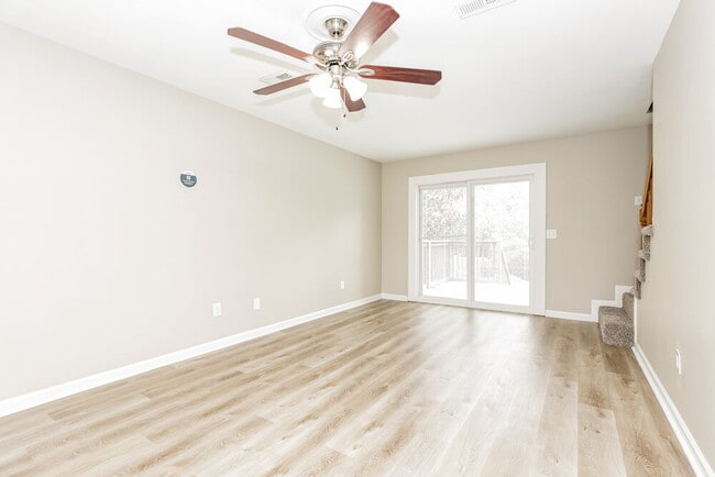 Building Photo - 141 Bill Stewart Blvd