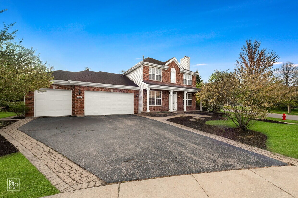 Foto principal - 4911 Princeton Ln