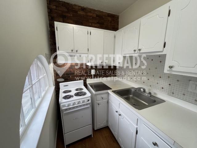 Building Photo - 1 bedroom in Boston MA 02130