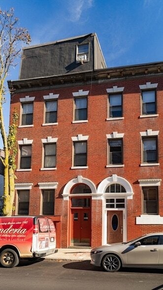 Photo - 195 Endicott St House