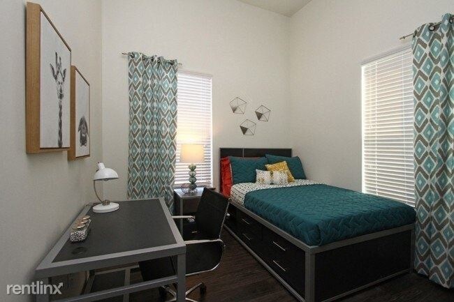 Building Photo - 2 br, 2 bath Apartment - 1755 Q Street 1206