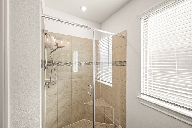 Foto del edificio - 15703 Monkey Rock Dr