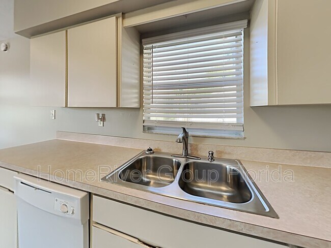 Foto del edificio - 291 Cherry Laurel Ln