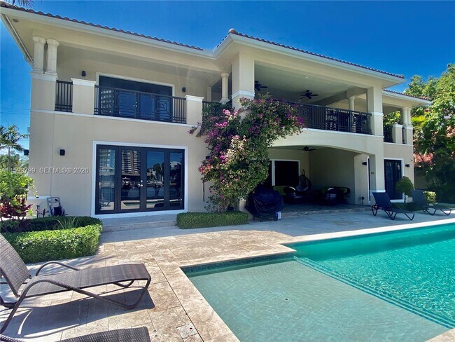 Foto del edificio - 513 Palm Dr