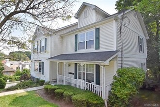 40 Terrace Pl
