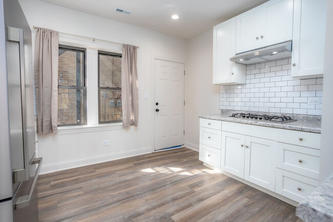 Building Photo - 3056 S Keeler Ave
