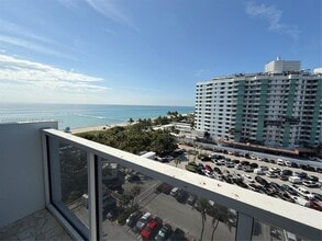 Building Photo - 5313 Collins Ave