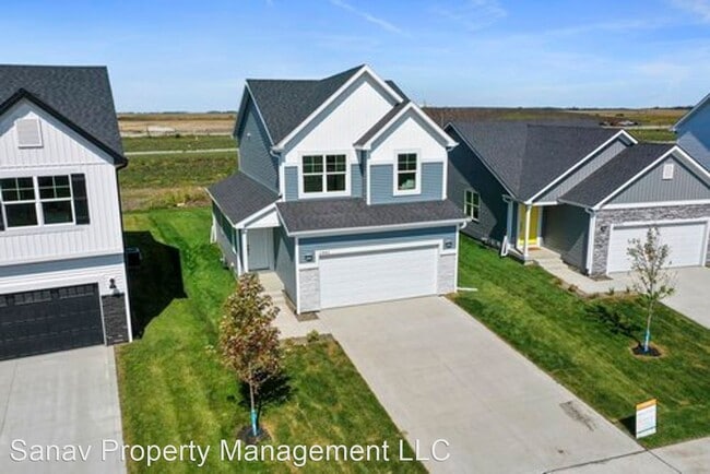 Building Photo - 3 br, 3 bath House - 1275 NW Yorktown Driv...