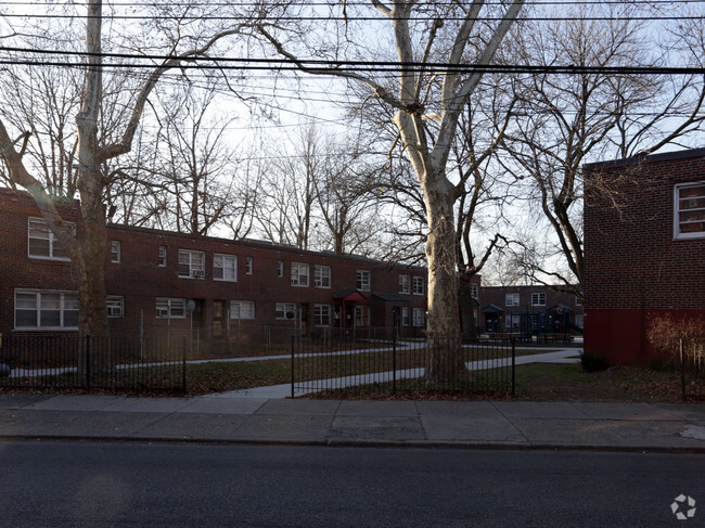 Building Photo - JAMES W JOHNSON HOMES