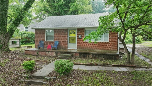 Foto del edificio - 239 W Lemly St