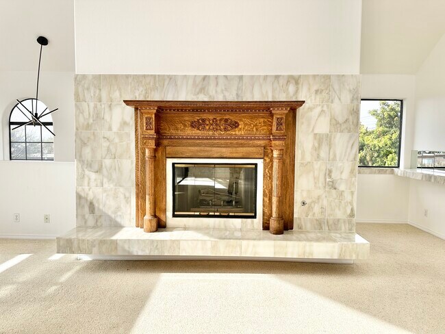 Building Photo - 3426 S Centinela Ave